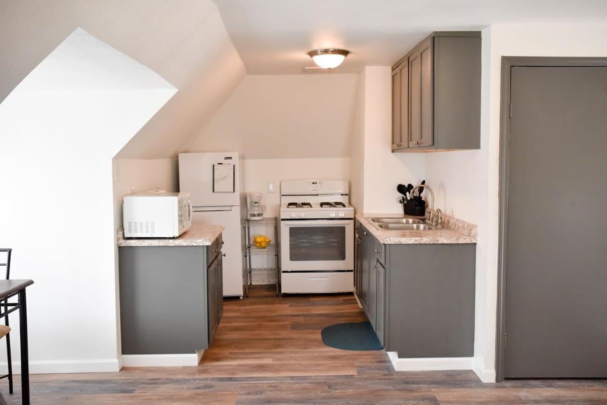 Unwind In A Bright Comfortable Apartment For 3 Pittsburgh Eksteriør billede