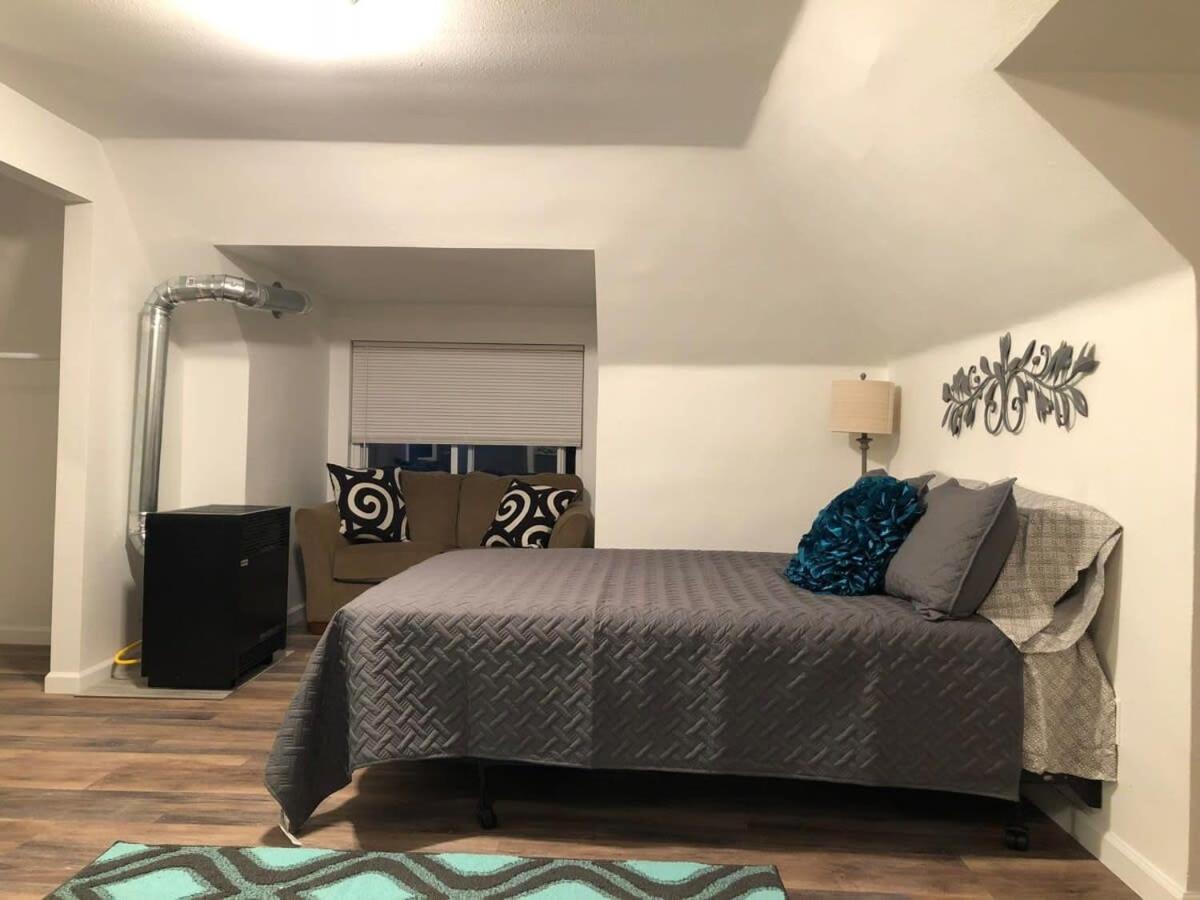 Unwind In A Bright Comfortable Apartment For 3 Pittsburgh Eksteriør billede